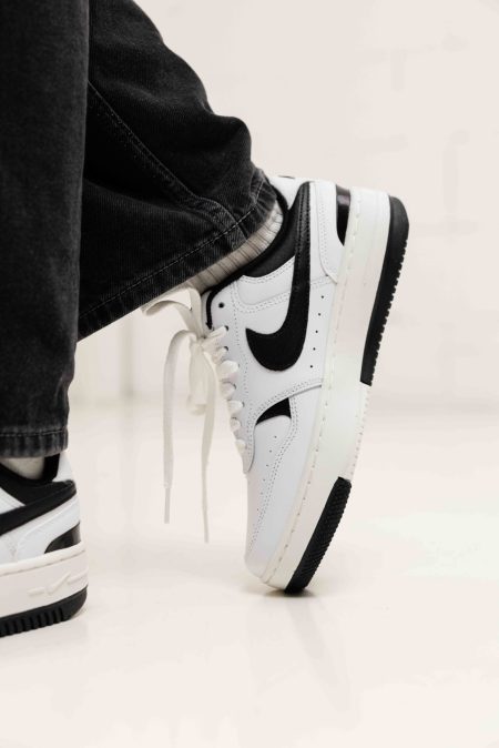 Nike Gamma Force Sneakers Dames Wit/Zwart - Maat 41 - Kleur: WitZwart | Soccerfanshop