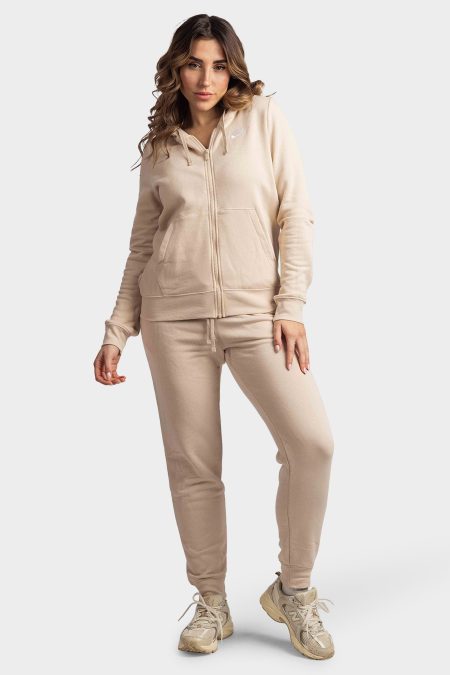 Nike Sportswear Club Fleece Trainingspak Dames Beige - Maat L - Kleur: Beige | Soccerfanshop