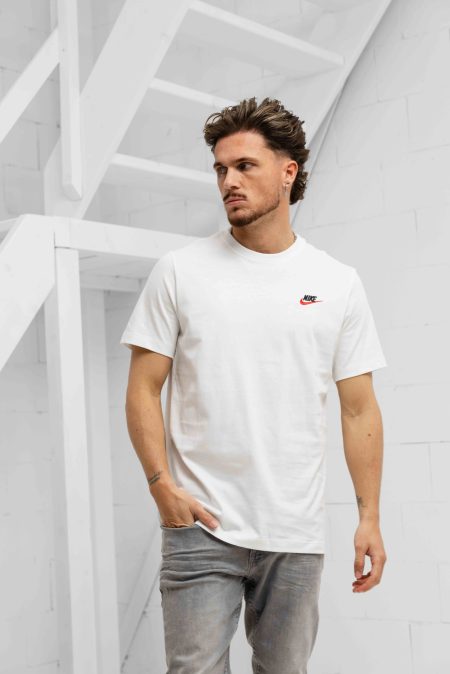 Nike Sportswear T-Shirt Heren Wit - Maat XL - Kleur: Wit | Soccerfanshop