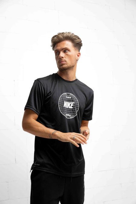 Nike Swim Bicoastal Hydroguard T-Shirt Heren Zwart - Maat XXL - Kleur: Zwart | Soccerfanshop