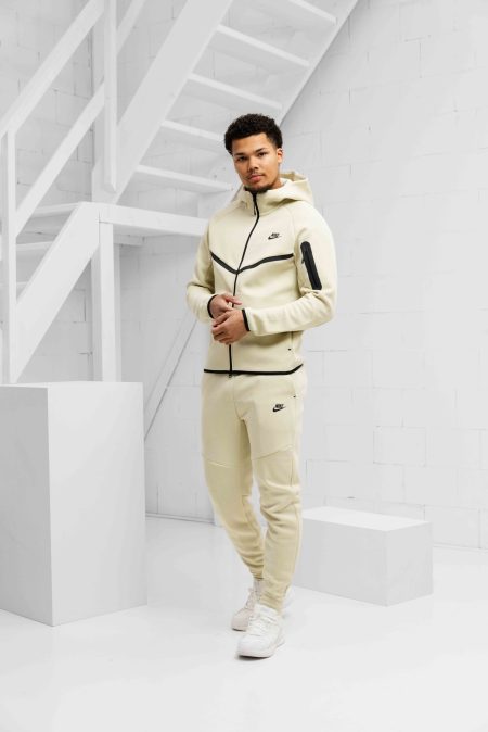 Nike Tech Fleece Trainingspak Heren Beige - Maat L - Kleur: Beige | Soccerfanshop
