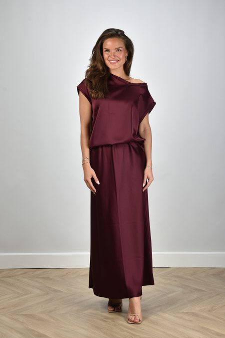 Sea Me Happy rok Scarlett Satin cabernet