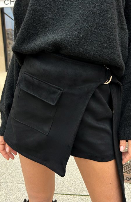 Suede Belt Skort Black
