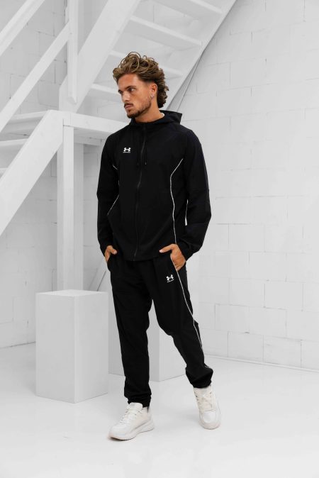 Under Armour Challenger Pro Trainingspak Heren Zwart/Wit - Maat XL - Kleur: Zwart | Soccerfanshop