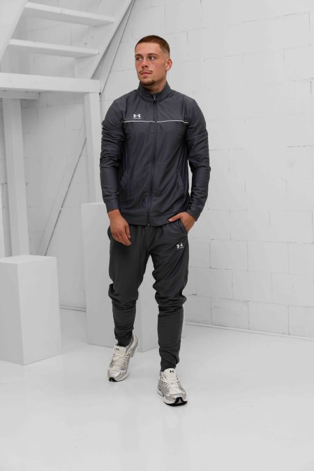 Under Armour Challenger Trainingspak Heren Grijs - Maat S - Kleur: WitGrijs | Soccerfanshop