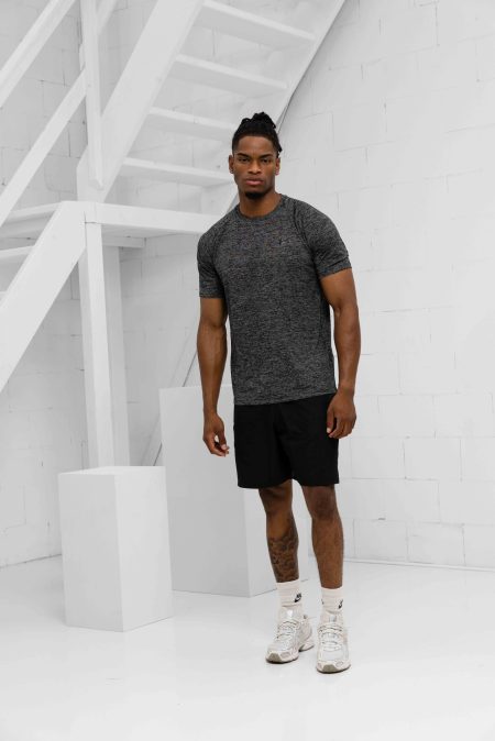 Under Armour Tech Woven Zomerset Heren Donkergrijs/Zwart - Maat L - Kleur: DonkergrijsZwart | Soccerfanshop