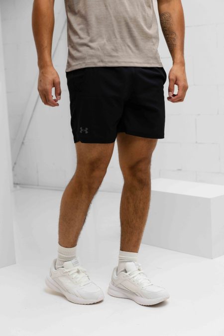 Under Armour Vanish Woven 15CM Korte Broek Heren Zwart - Maat XXL - Kleur: Zwart | Soccerfanshop