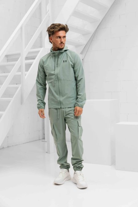 Under Armour Vibe Woven Cargo Trainingspak Heren Lichtgroen - Maat XXL - Kleur: Lichtgroen | Soccerfanshop