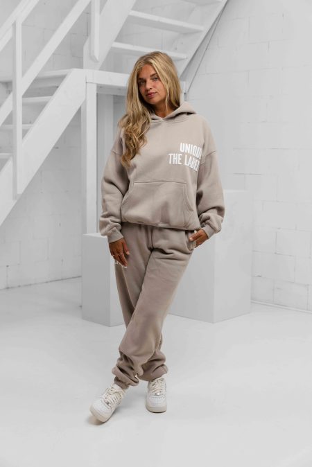 Unique The Label Elyana Trainingspak Dames Beige - Maat XL - Kleur: Beige | Soccerfanshop