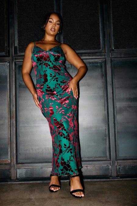 Yours London Midaxijurk Met Fluweel Bloemenmotief In Groen