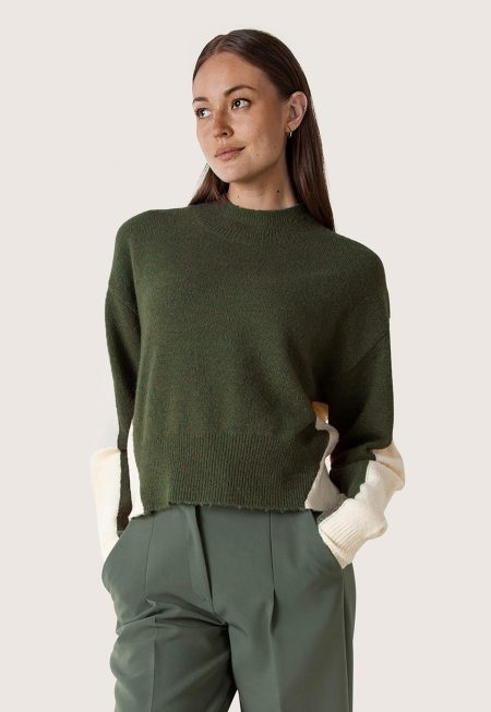 Another-Label Emily Trui