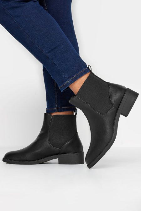 Chelsea Boots Van Imitatieleer Met Elastische Panelen In Een (Extra) Brede Pasvorm In Zwart