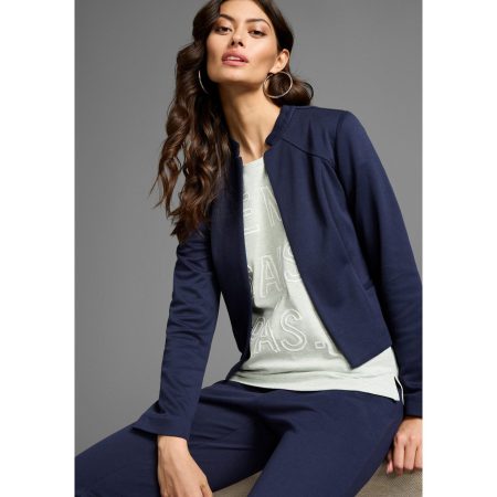 Laura Scott Korte blazer in sportieve look