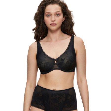 Triumph Minimizer-bh Wild Rose Sensation maakt de borst optisch kleiner met een cupmaat