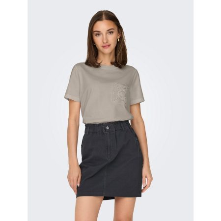 JDY Shirt met korte mouwen JDYSELMA S/S CROCHET POCKET TOP JRS NOOS