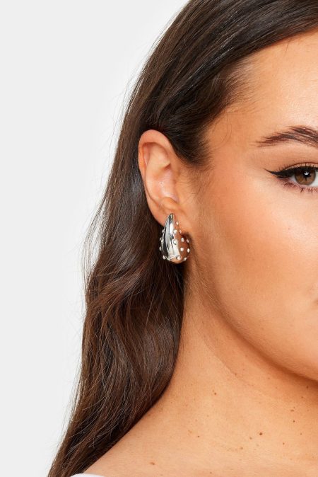 Traanvormige Oorbellen Met Diamantjes In Zilver