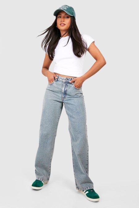 Petite Basic Boyfriend Jeans