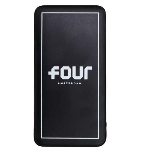 Four Powerbank - O/S