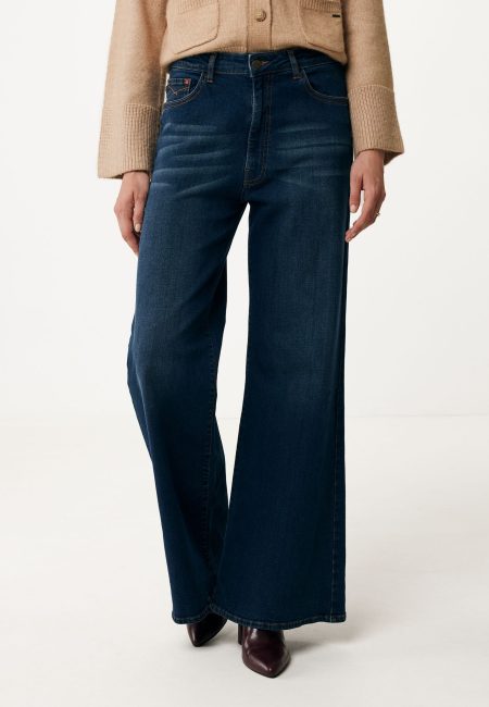 High Waisted / Wide Leg Jeans