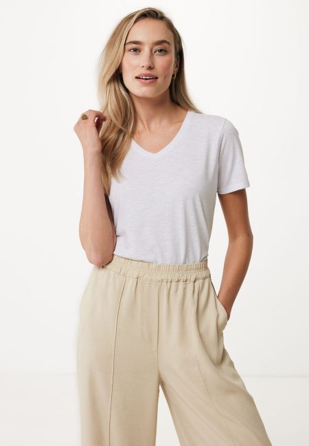FEMMIE Basic v-neck tee White