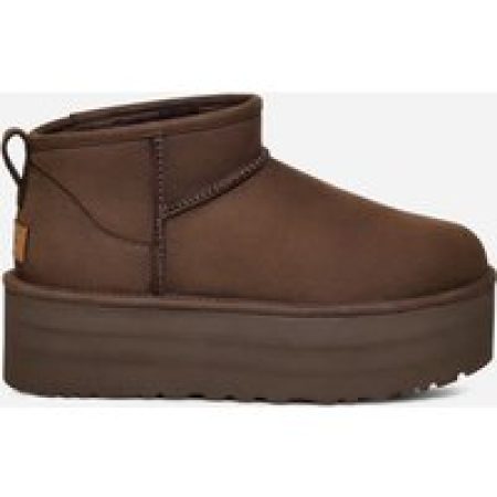 UGG® Classic Ultra korte laars van leer met plateauzool in Brown