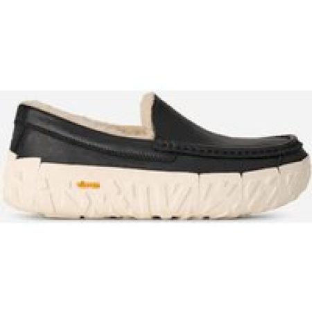 UGG® Ascot Wrap Tech Noir in Black