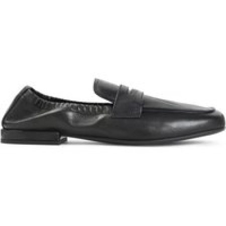 Prada Sandalen - Black Leather Slip-On Shoes in zwart