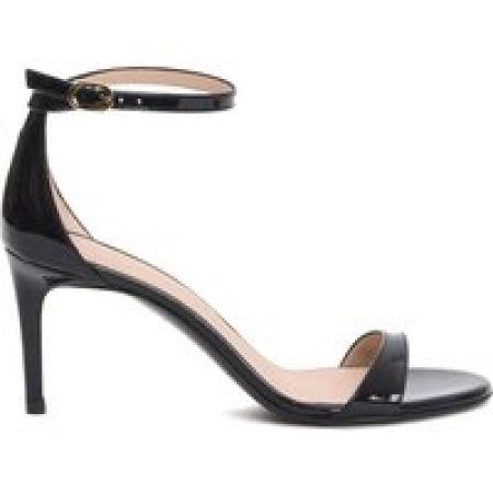 Stuart Weitzman Sandalen - Black Patent Sandal 75Mm Heel in zwart