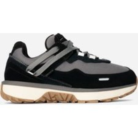 UGG® Retrofi Low in Black