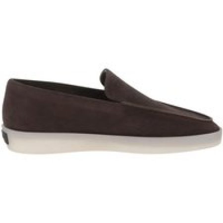 - Brown Suede Leather Slip-On Loafer in bruin