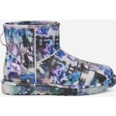 UGG® CS Classic Mini​ in Dark Blue Floral