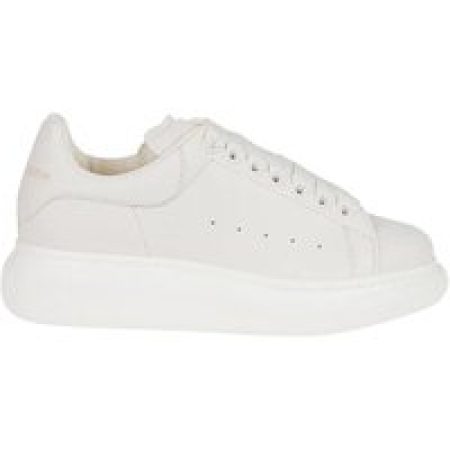 Alexander McQueen Low-Top Sneakers - Oversized Sneakers In Hammered Leather in wit