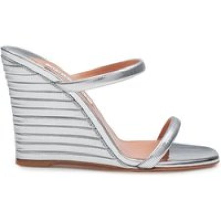 Aquazzura Sandalen - Riviera Chain Wedge Sandal In Shiny Mirror-Effect in zilver