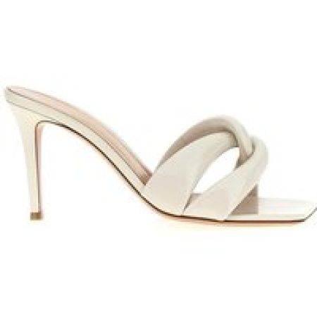 UGG® Adirondack Meridian Hiker-laars in Beige