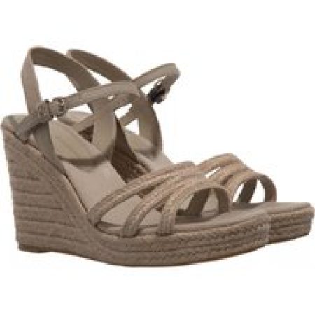 Tommy Hilfiger Espadrilles - Essential Basic Wedge Sandal in beige