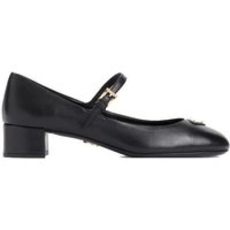 Prada Pumps & high heels - Black Lamb Leather Pumps in zwart