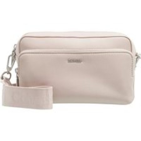 Calvin Klein Crossbody bags - Ck Must Camera Bag W/Pckt Large in taupe