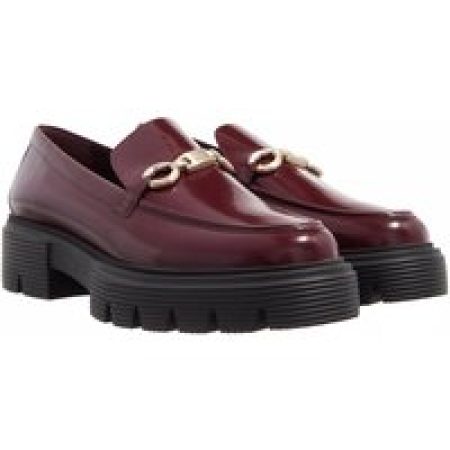 Stuart Weitzman Loafers & ballerina schoenen - Nolita Sw Signature Loafer in rood