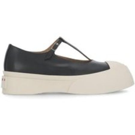 Marni Loafers & ballerina schoenen - Black Leather Sneakers in zwart