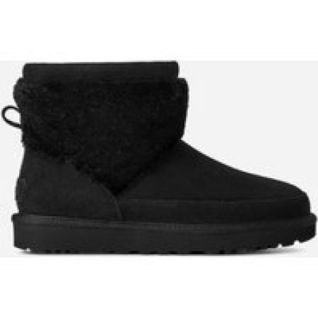 UGG® Classic Mini Snugscape Boot in Black