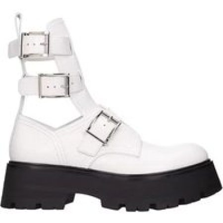 Alexander McQueen Boots - Alexander Mcqueen Leather Ankle Boots in wit