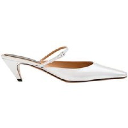 Stella McCartney Slippers & Mules - Metallic Finish Faux Leather Mules in zilver