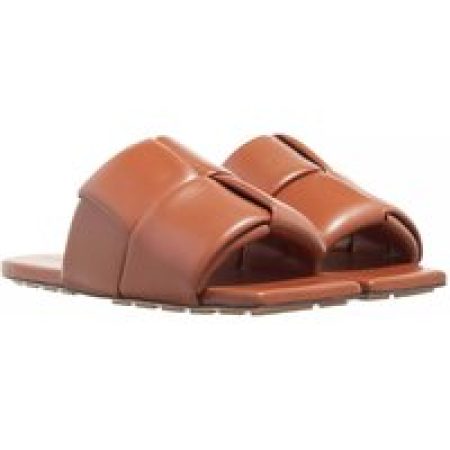 Bottega Veneta Slippers - Patch Flat Mule in bruin