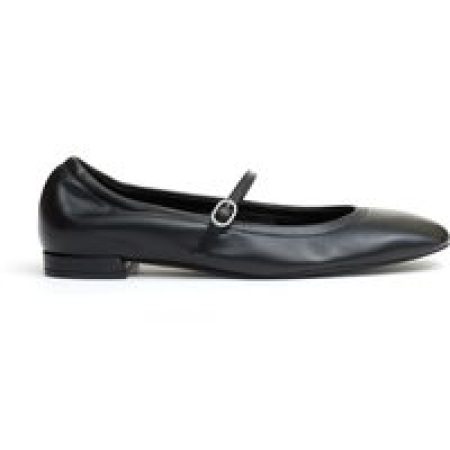 - Ballerina With Strap Black Leather in zwart