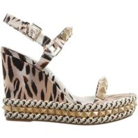 Christian Louboutin Sandalen met hak - Pyraclou 110 in beige