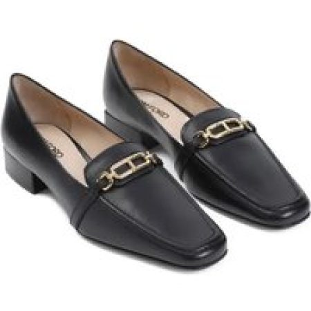 Tom Ford Pumps & high heels - Black Calf Leather Loafers in zwart