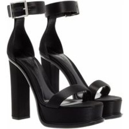 Alexander McQueen Pumps & high heels - Rita Sandals in zwart