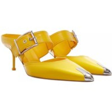 Alexander McQueen Pumps & high heels - Pumps with strap detail in geel