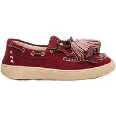 - Red Suede Moccasin in rood